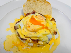 Ovos Benedict: Irresistível para o Seu Café da Manhã ou Almoço 15 Ovos Benedict: Irresistível para o Seu Café da Manhã ou Almoço