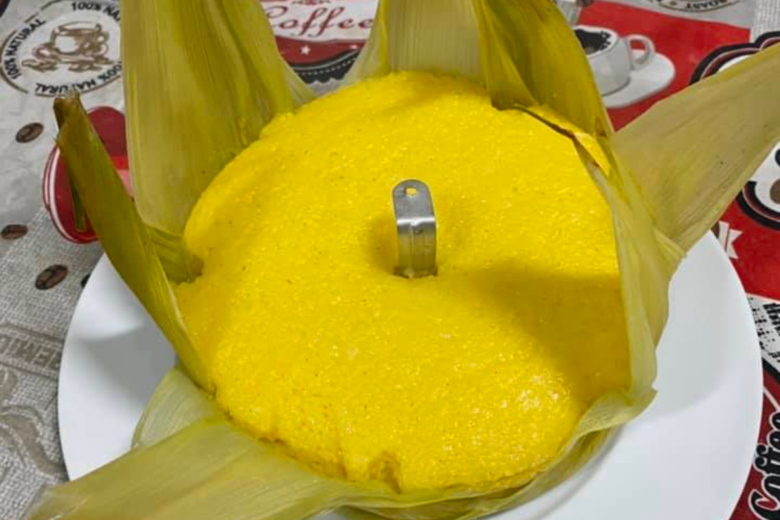 Brazilian Corn Pudding in a Steamer: Easiest Recipe Ever 1 Pamonha na cuscuzeira, nunca foi tão fácil fazer pamonha