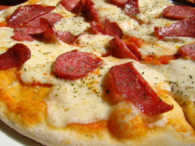 Pizza de Calabresa Tradicional - O Sabor Autêntico na Sua Cozinha 15 Pizza de Calabresa Tradicional - O Sabor Autêntico na Sua Cozinha