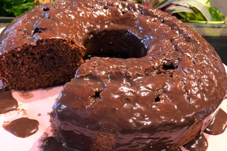 Surpreendente: Aprenda a Fazer um Bolo de Coca-Cola 1 Surpreendente: Aprenda a Fazer um Bolo de Coca-Cola