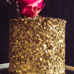 Bolo Dourado para Brilhar no Ano Novo
