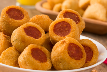 Brilhe com o Irresistível Salgadinho de Salsicha para a Entrada da ceia de Ano Novo