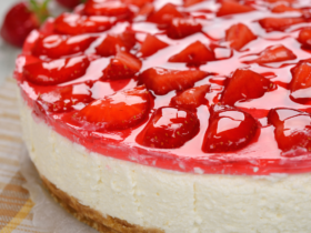 Cheesecake de Morango: A Sobremesa que Sua Família Vai Amar 15 Cheesecake de Morango: A Sobremesa que Sua Família Vai Amar