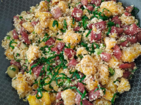 Farofa Irresistível de Banana da Terra com Linguiça Calabresa e Bacon 9 Farofa Irresistível de Banana da Terra com Linguiça Calabresa e Bacon