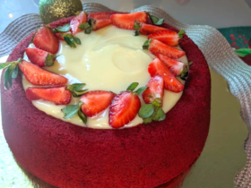 Guirlanda Natalina de Bolo Red Velvet: Uma Delícia Decorativa para Surpreender