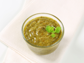Molho Pesto fácil: Delicioso, rápido e versátil para diversas receitas