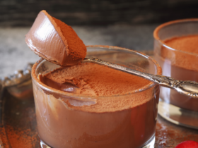Mousse de Chocolate com Banana: Uma Delícia de Corte