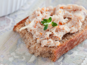 Patê de Frango com Creme de Ricota e Cenoura: Simples e Delicioso 15 Patê de Frango com Creme de Ricota e Cenoura: Simples e Delicioso