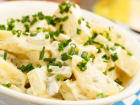 Salada de Batata Alemã: Uma Explosão de Sabores em sua cozinha 9 Salada de Batata Alemã: Uma Explosão de Sabores em sua cozinha