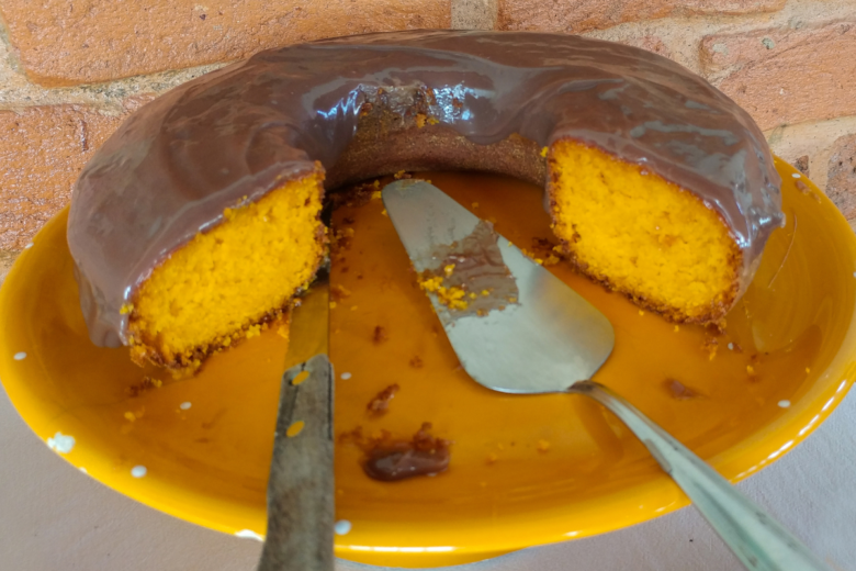 Bolo de Cenoura Saudável: Delícia para Todos os Dias 1 Bolo de Cenoura Saudável: Delícia para Todos os Dias