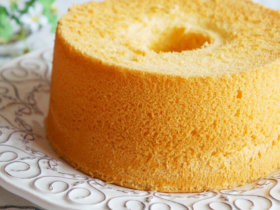 Bolo de Iogurte Natural: Receita Rápida e Deliciosa para o Café da Manhã 6 Bolo de Iogurte Natural: Receita Rápida e Deliciosa para o Café da Manhã