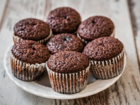 Cupcake de Chocolate cetogênico: Irresistível e fácil de fazer 6 Cupcake de Chocolate cetogênico: Irresistível e fácil de fazer