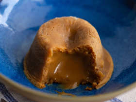 Delícia em Cada Mordida: Petit Gateau de Doce de Leite