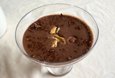 Mousse maravilhoso de cacau em pó: Uma Delícia Vegana e Saudável