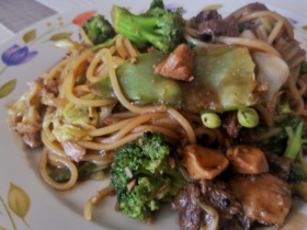 Yakissoba Tradicional: Uma Explosão de Sabores Orientais 15 Yakissoba Tradicional: Uma Explosão de Sabores Orientais