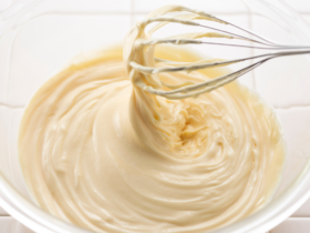 Maionese com Ovo Cozido e Creme de Leite: Uma Delícia Cremosa 15 Maionese com Ovo Cozido e Creme de Leite: Uma Delícia Cremosa