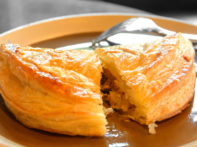 Torta de Frango na AirFryer: Sabor e Praticidade em Poucos Minutos 6 Torta de Frango na AirFryer: Sabor e Praticidade em Poucos Minutos