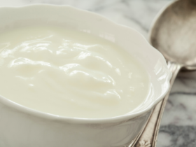 Delicioso Iogurte Caseiro: Receita Sem Açúcar em Apenas Dois Passos 12 Delicioso Iogurte Caseiro: Receita Sem Açúcar em Apenas Dois Passos
