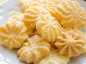 Biscoitinhos amanteigados: Receita fácil e saborosa 15 Biscoitinhos amanteigados: Receita fácil e saborosa