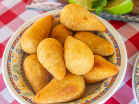 Coxinha de frango super crocante
