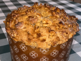 Colomba na Forma de Panetone – Sabor Nozes com Doce de Leite