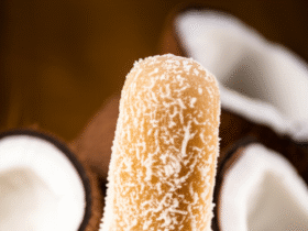 Geladinho Gourmet de Coco Queimado Cremoso 6 Geladinho Gourmet de Coco Queimado Cremoso