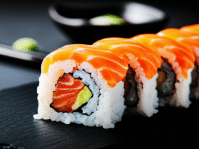 Sushi de Salmão Caseiro: Receita Deliciosa e Fácil