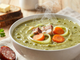 Erwtensoep (Sopa Holandesa de Ervilha Partida) 6 Erwtensoep (Sopa Holandesa de Ervilha Partida)